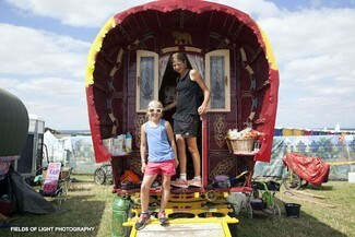 From the London Rally to Boomtown Fair – Travelling Gypsy rights family sought by photographer