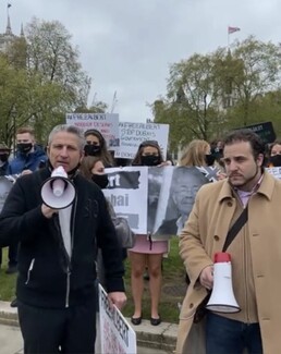 Romany Gypsy businessman Alfie Best supports the campaign to Free Albert. Pictured here at a Free Albert rally in Parliament Square