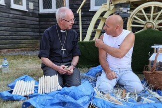 Archbishops of Canterbury and York make Gypsy and Traveller history with visits to Poole and Appleby Fair