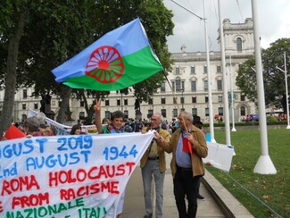 Nai bistarde – the unforgotten: Roma Holocaust commemorated in London