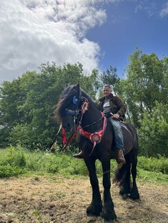 Carl and horse Lucifer when awarded People's Choice Champion Award 2022 © Redwings