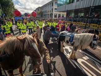 Travellers from Drive 2 Survive at rally in Manchester, 2022 - by Bela Varadi